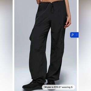 ALO Yoga low rise megastar Black Cargo Pants